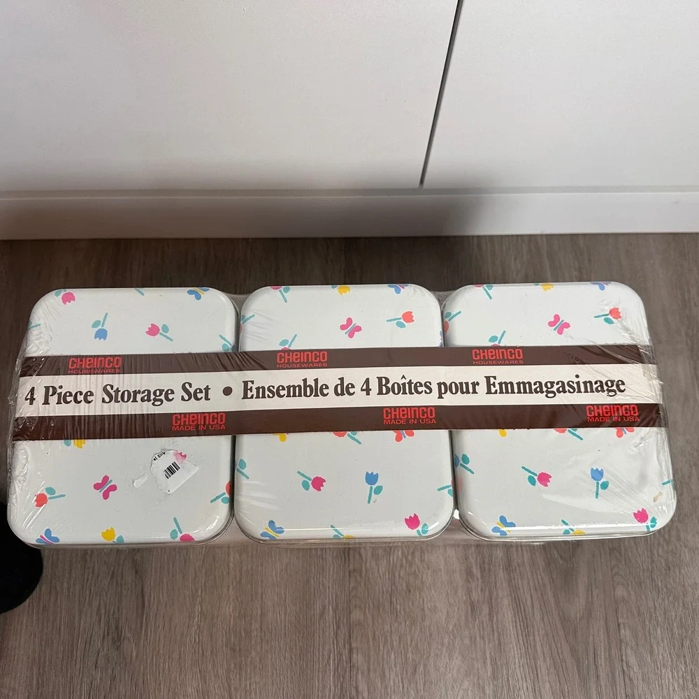 Cheinco adorable tin